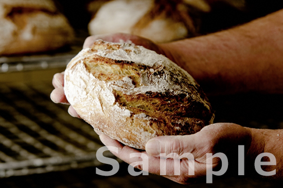 おいしい手作りパンを西日本各地へ！パンの”移動販売”の心臓部「工場」でのパン製造スタッフ★