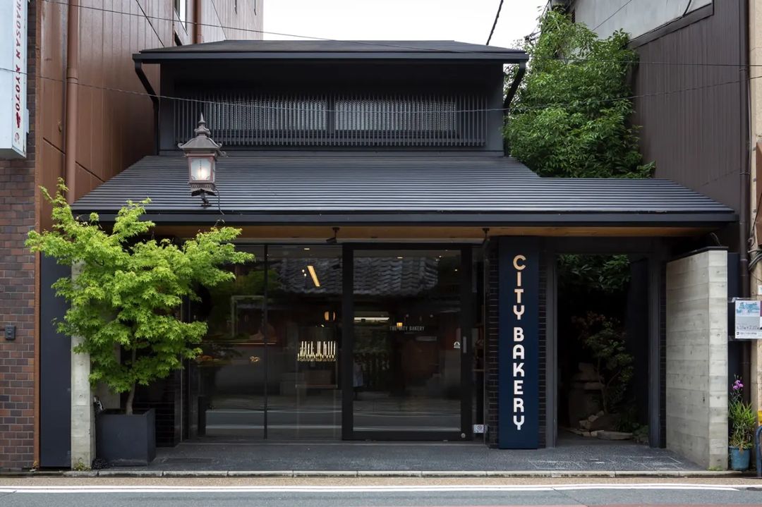 京都河原町の風情ある街並みに馴染むデザイン◎NY発祥の人気ベーカリー