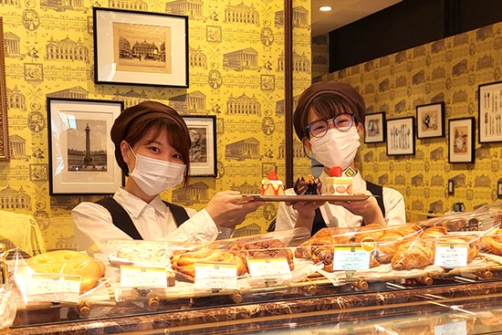 パティシエの仕事は『幸せ配達人』がモットーの高木シェフのお店