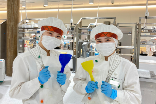 京都市内に14店舗展開する洋菓子店”マールブランシュ”の製造!