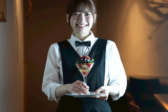 夜パフェ専門店