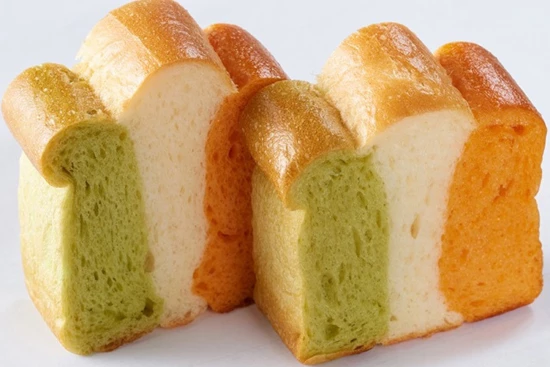 看板商品「国旗パン」