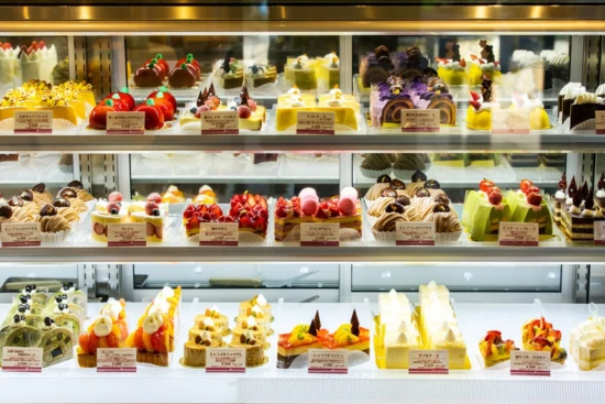 イタリアンレストランやパティスリーを展開する飲食企業