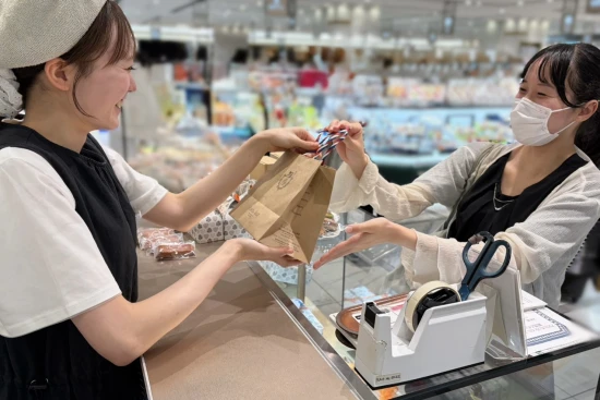 PLACE au SOLEIL（プラス オ ソレイユ） ジェイアール名古屋タカシマヤ店の職場写真