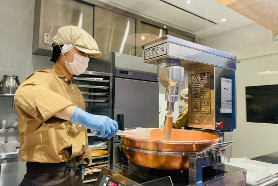 横浜キャラメルラボ　横浜ハンマーヘッド店の職場写真
